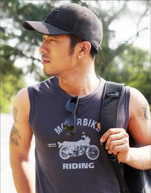 MAN-OMG-3---Guy-On-Hot-Street